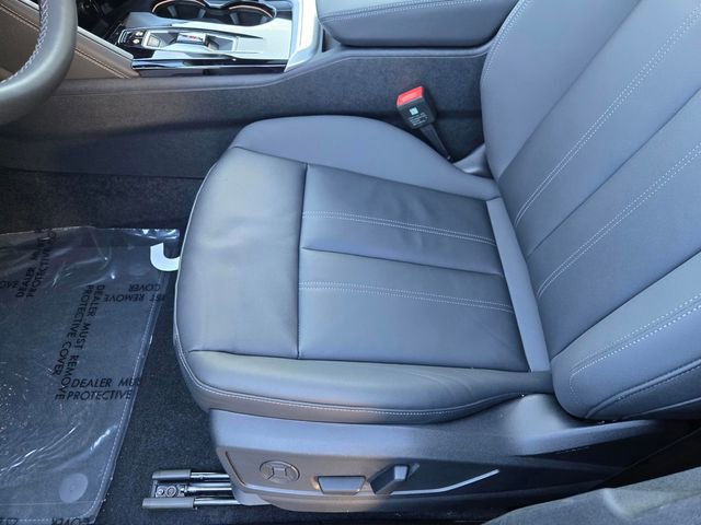 Used 2025 Audi Q5 Premium w/ Convenience Package image 26