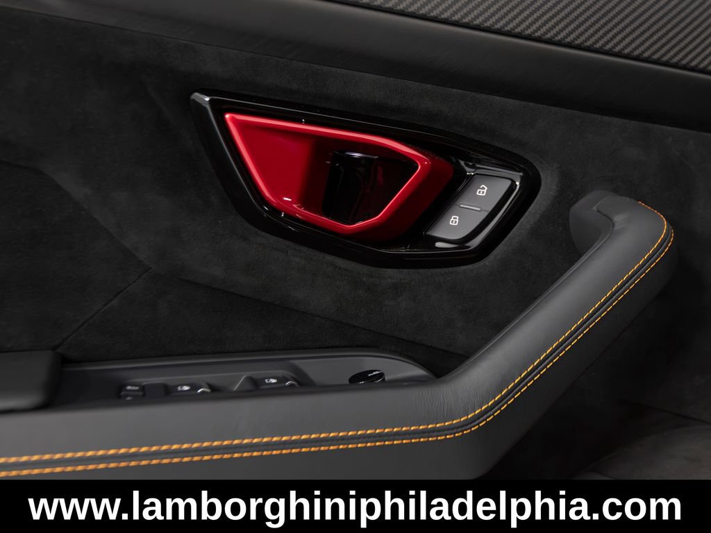Used 2024 Lamborghini Urus Performante AWD/4WD image 12