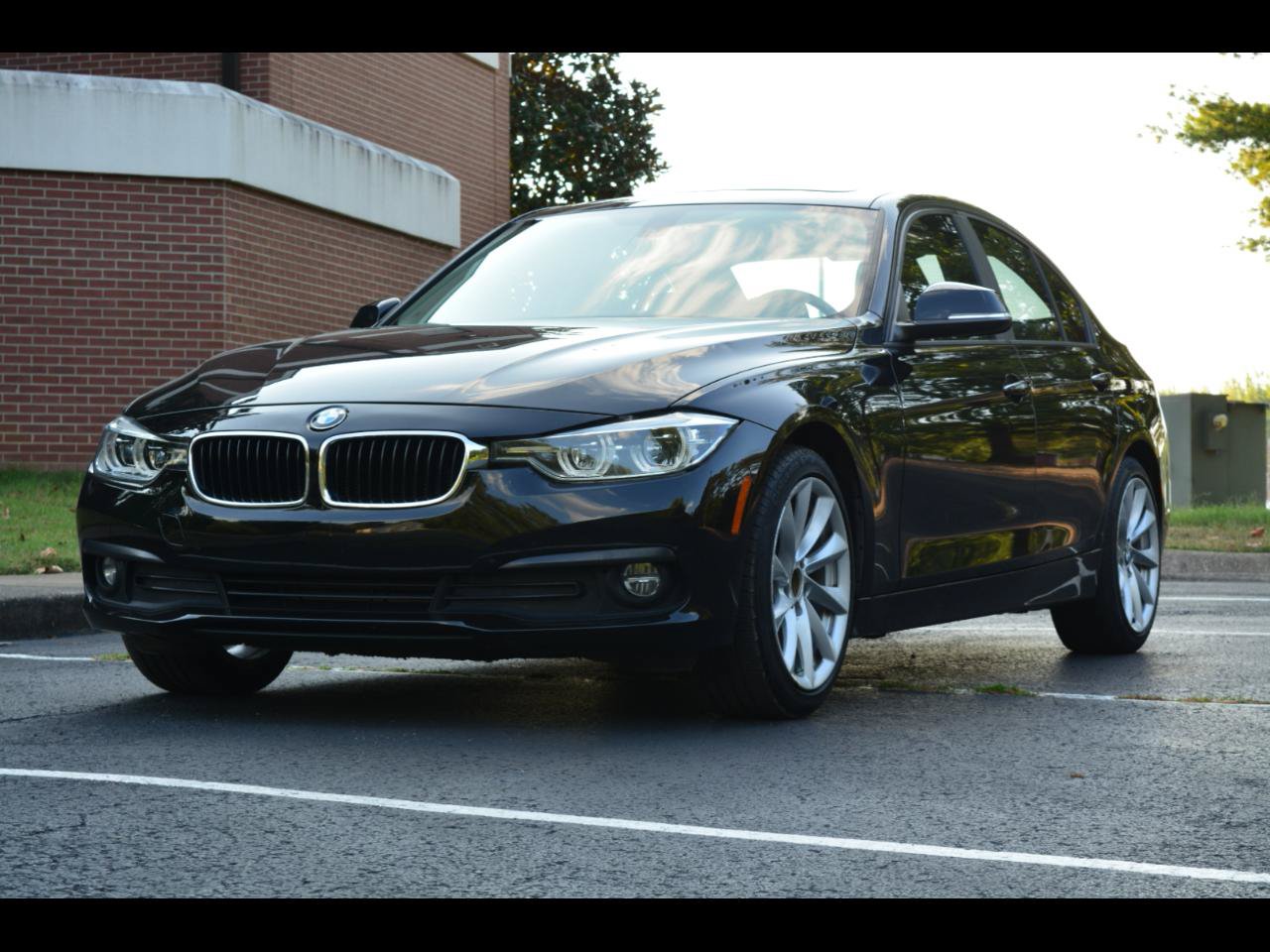 Used 2018 BMW 320i xDrive Sedan w/ Premium Package