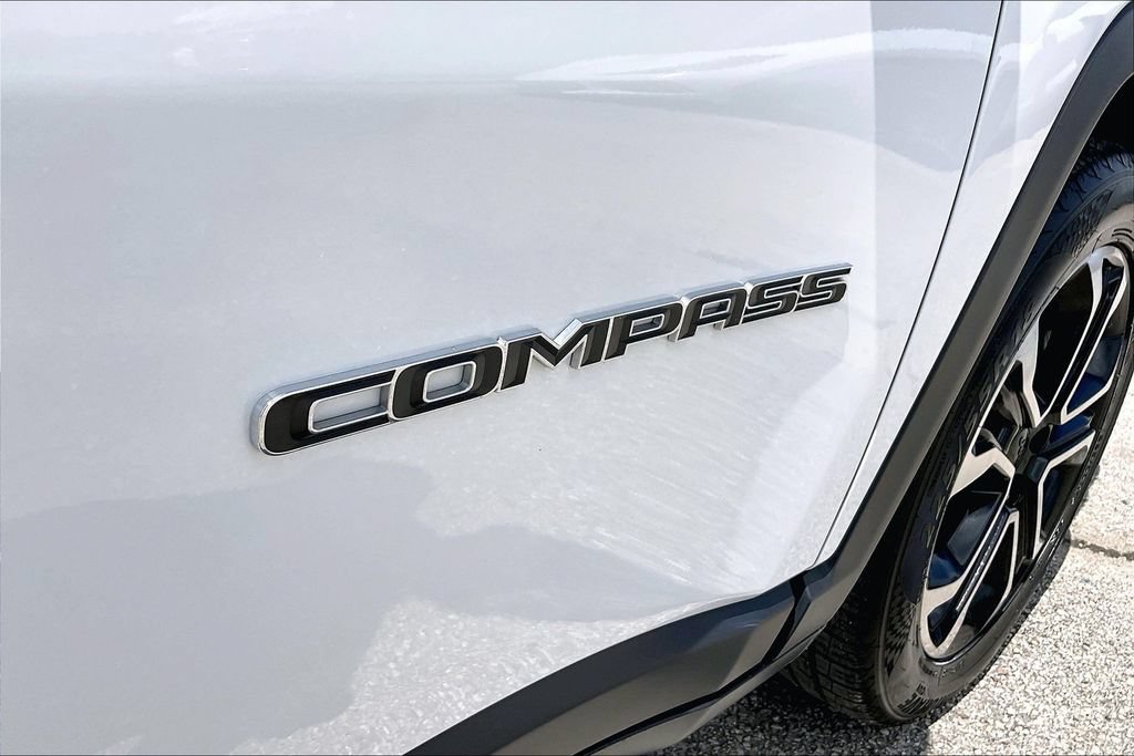 Used 2024 Jeep Compass Limited AWD/4WD image 21