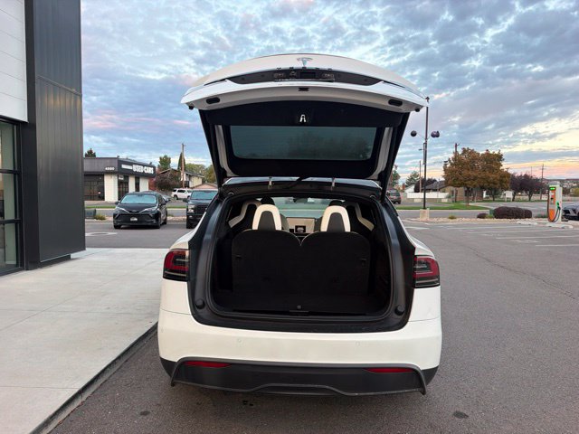 Used 2022 Tesla Model X AWD/4WD image 8