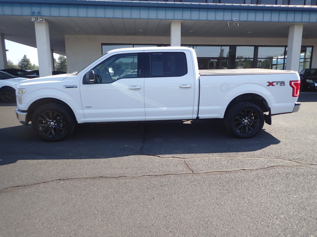 Used 2015 Ford F150 XLT w/ Equipment Group 302A Luxury AWD/4WD image 2