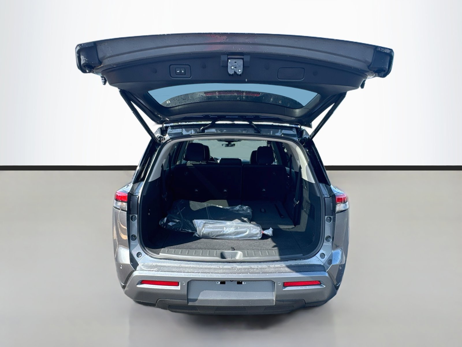 New 2026 Nissan Pathfinder SL FWD image 28