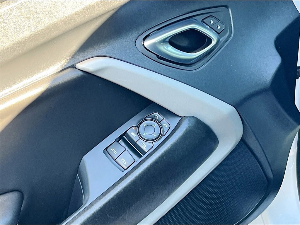 Used 2023 Chevrolet Camaro LT image 17