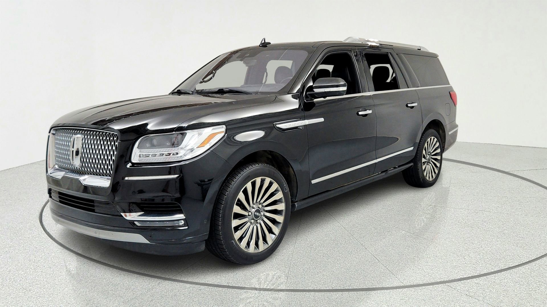 Used 2018 Lincoln Navigator L Reserve w/ Technology Package