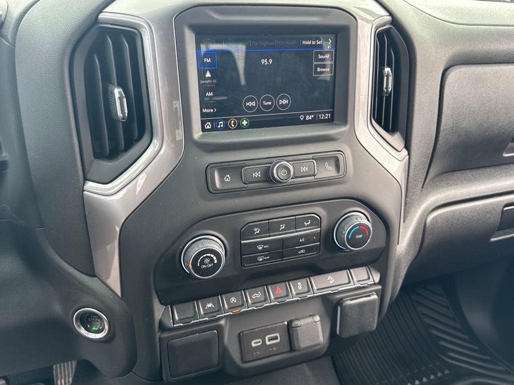 Used 2024 Chevrolet Silverado 1500 Custom Trail Boss w/ Dark Appearance Package image 18