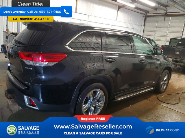 Used 2017 Toyota Highlander Limited Platinum AWD/4WD image 4