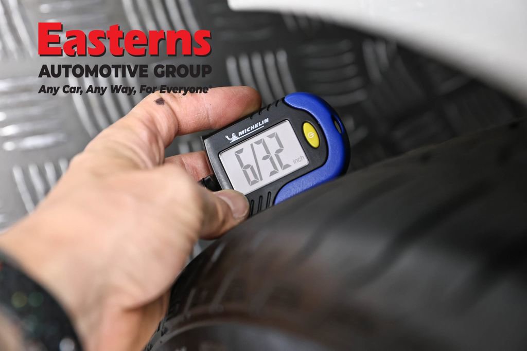 Used 2023 BMW X7 xDrive40i w/ Executive Package image 28