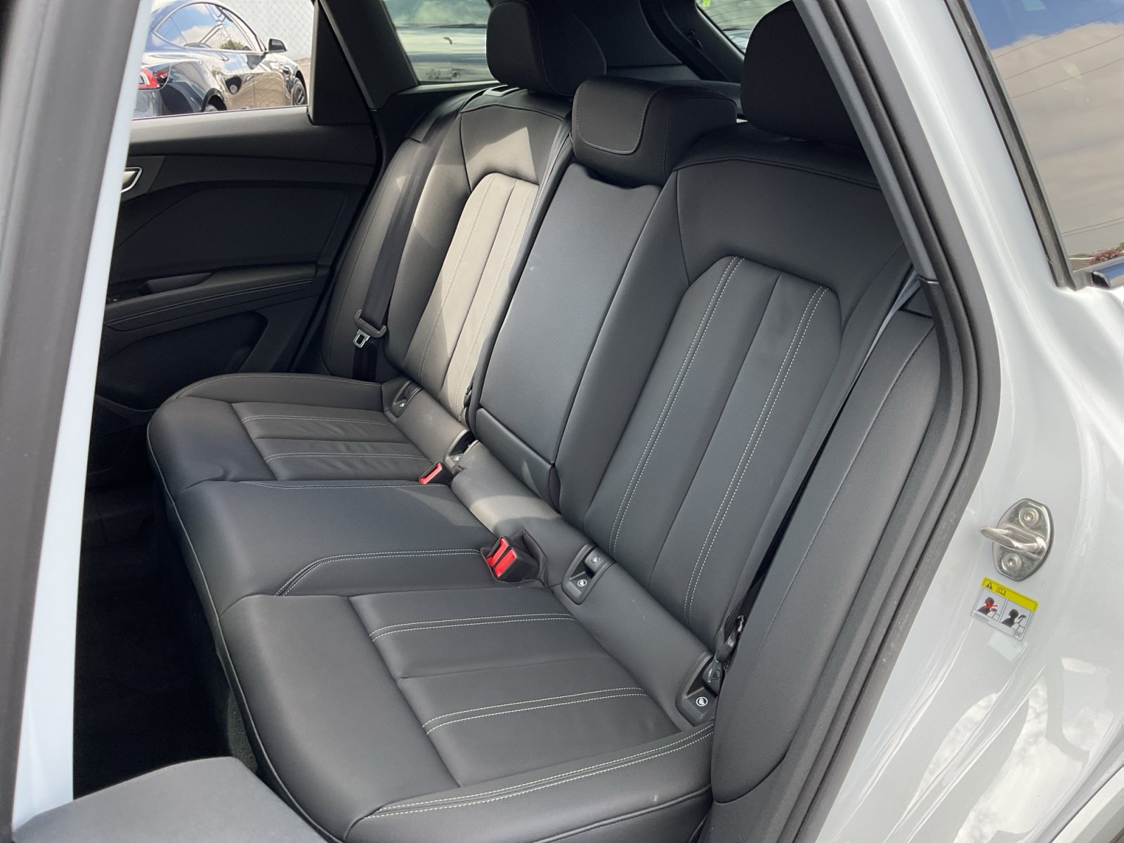 Used 2024 Audi Q4 e-tron Premium Plus w/ Premium Plus AWD/4WD image 19