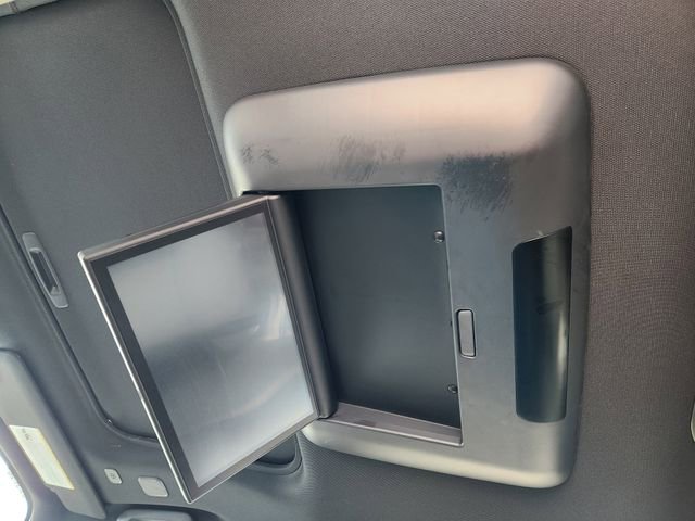 Used 2026 Toyota Sienna Platinum image 24