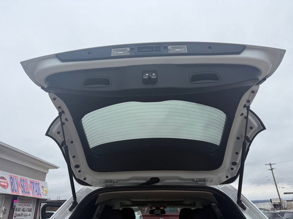 Used 2016 Jeep Cherokee Limited image 39