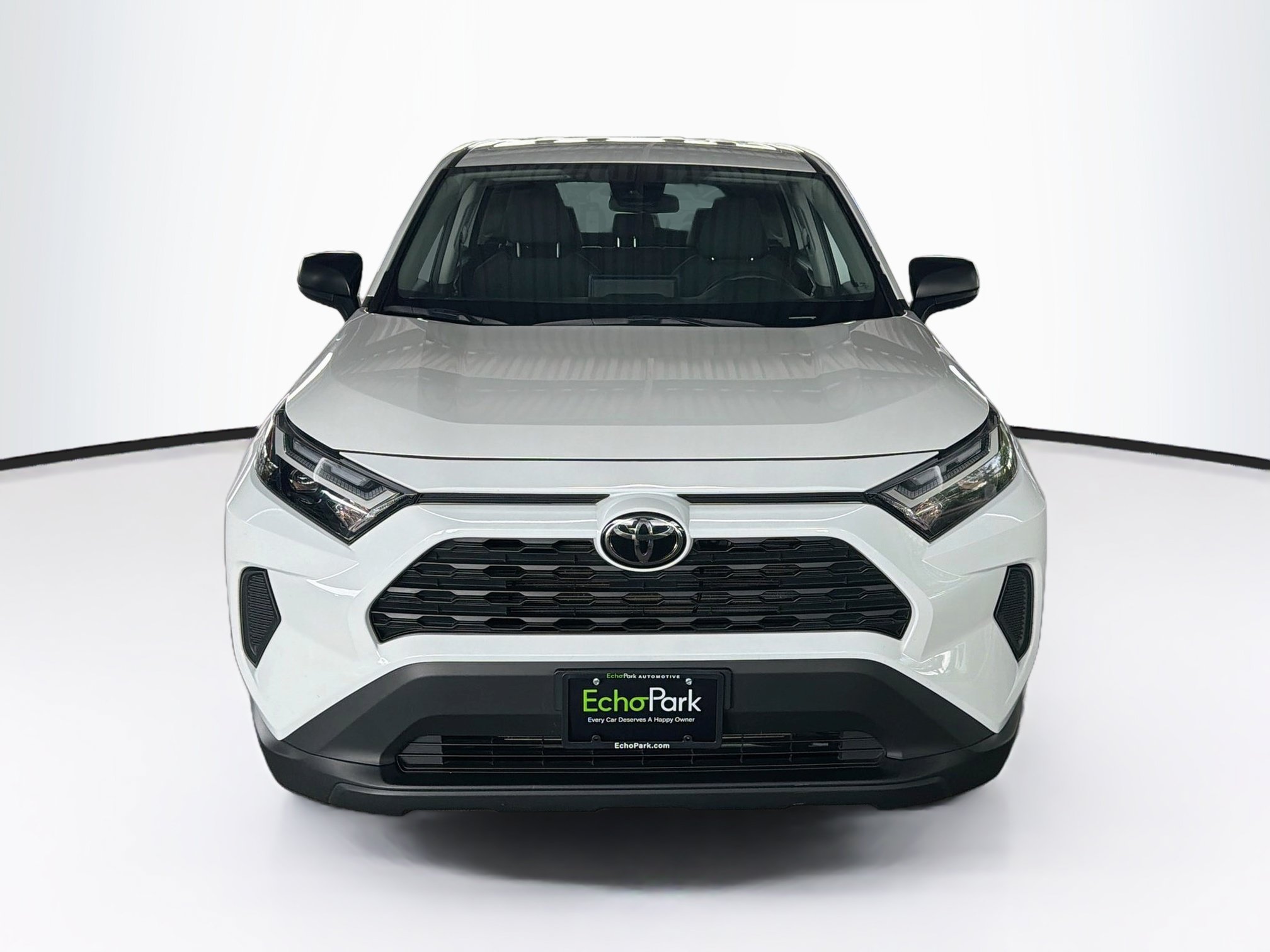 Used 2025 Toyota RAV4 LE AWD/4WD image 2