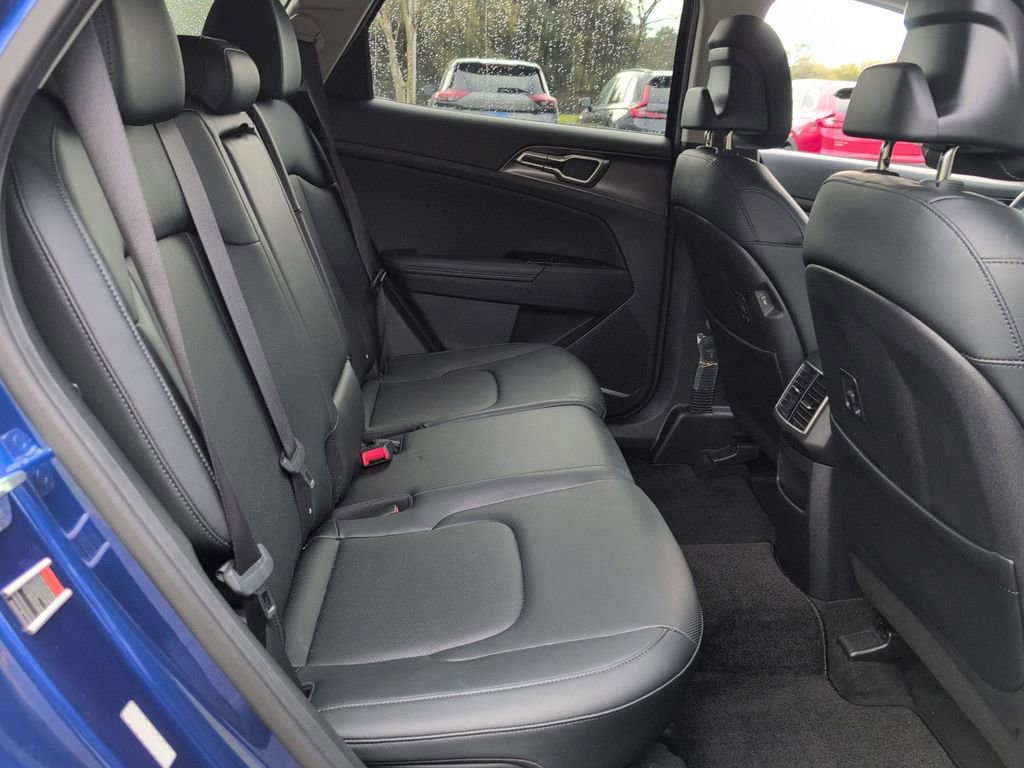 Used 2023 Kia Sportage EX FWD image 30