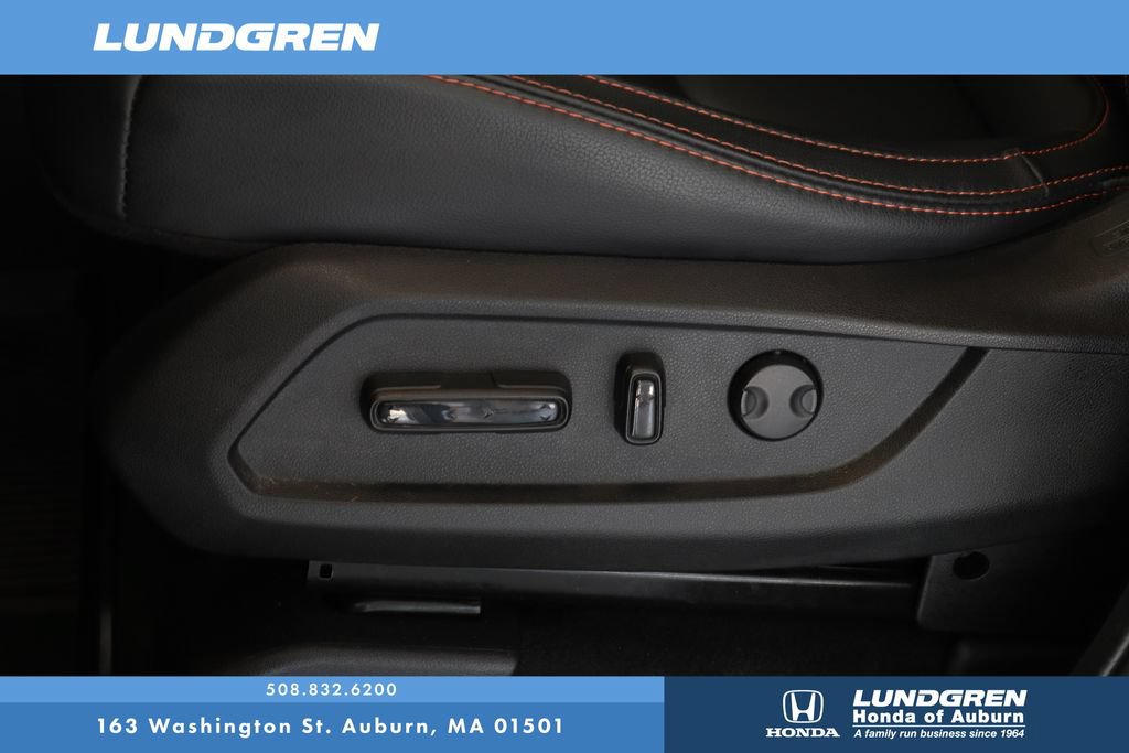 Used 2025 Honda Pilot TrailSport image 14