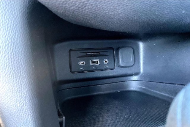 Used 2022 Chevrolet Equinox LT FWD image 16