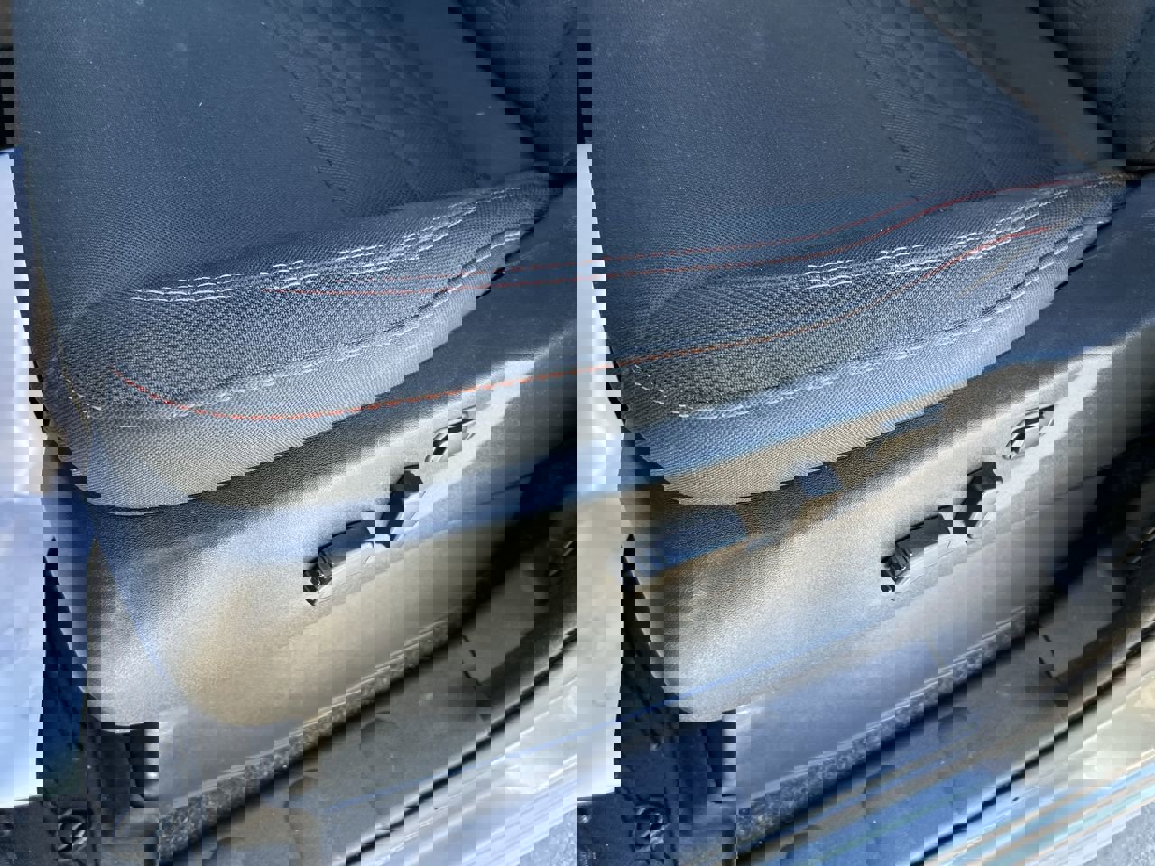 Used 2025 Nissan Frontier PRO-4X w/ Pro Convenience Package image 22