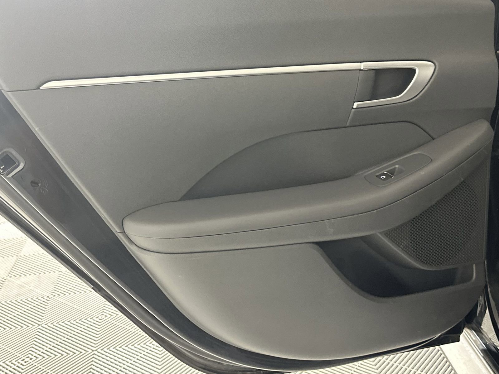 Used 2020 Hyundai Sonata SE FWD image 30