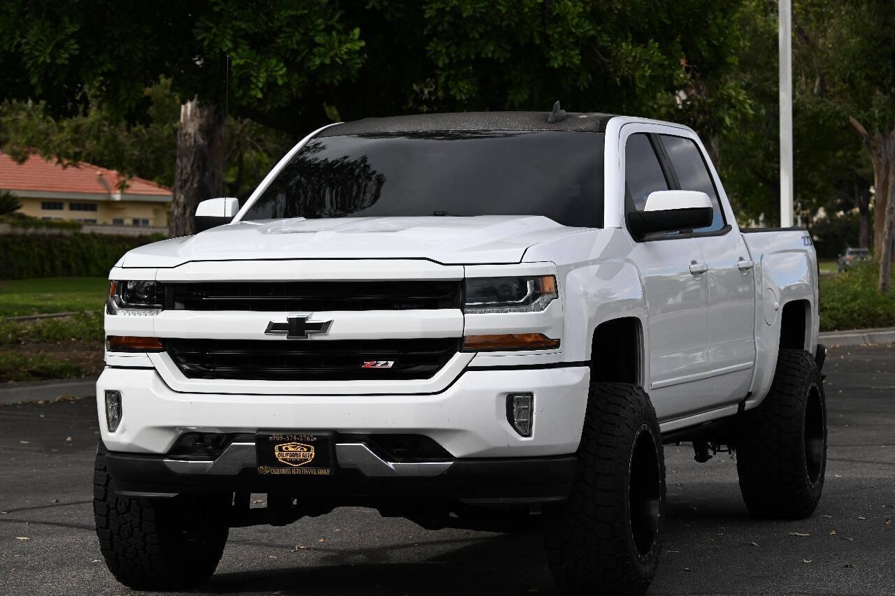 Used 2018 Chevrolet Silverado 1500 LT w/ All Star Edition AWD/4WD image 1