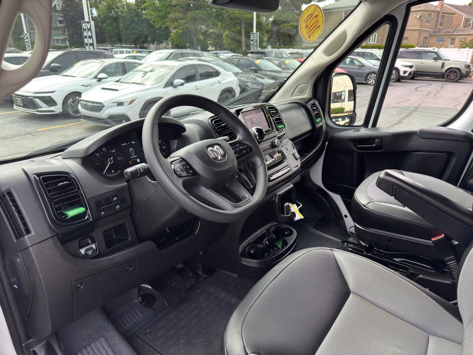 Used 2026 RAM ProMaster 2500 w/ Convenience Group FWD image 30