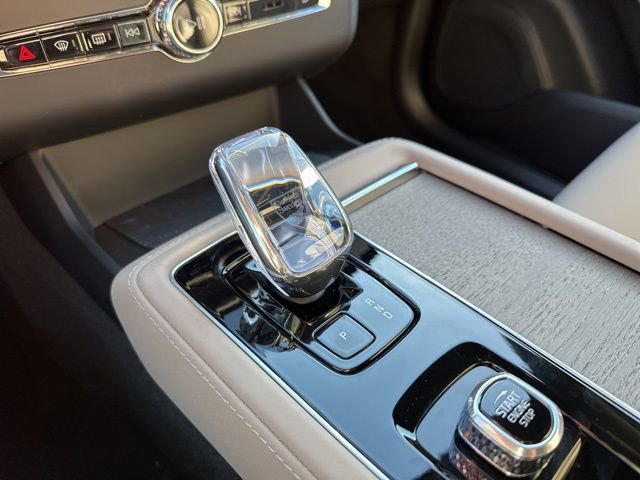 New 2026 Volvo XC90 B6 Plus image 14