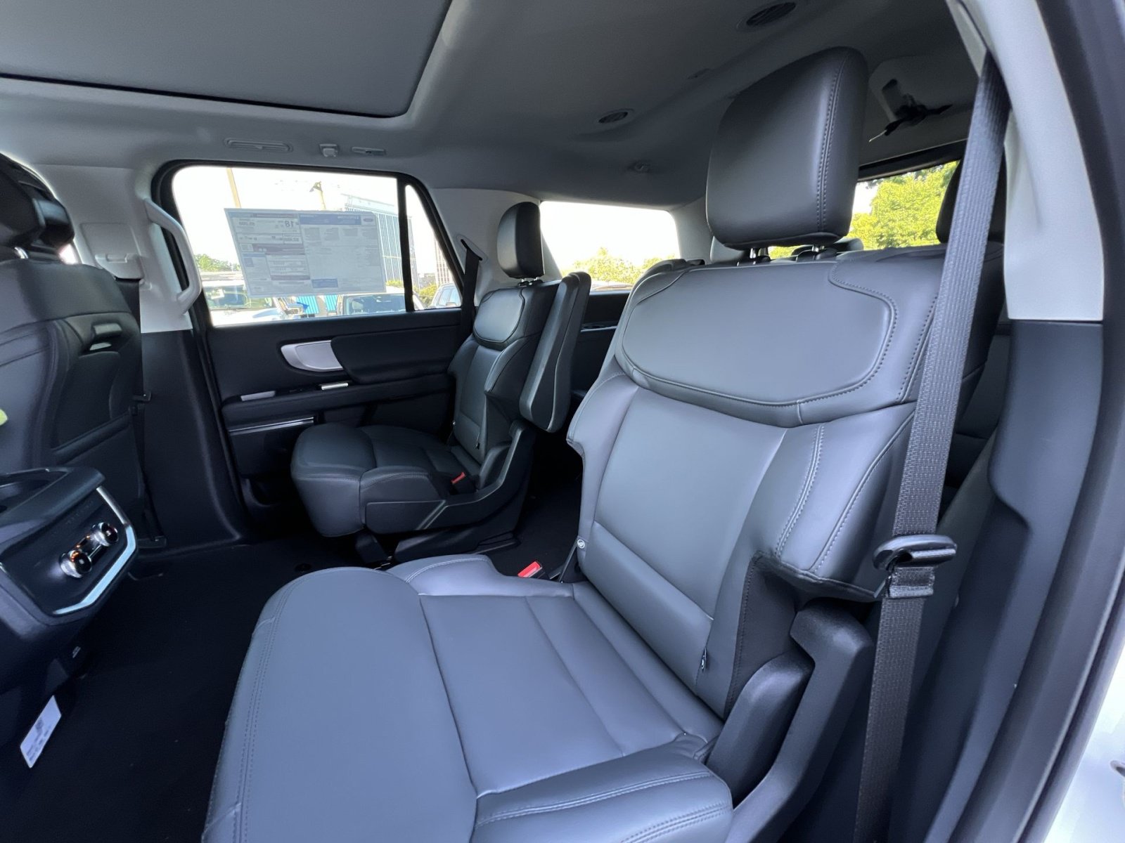 New 2027 Ford Expedition Active AWD/4WD image 25