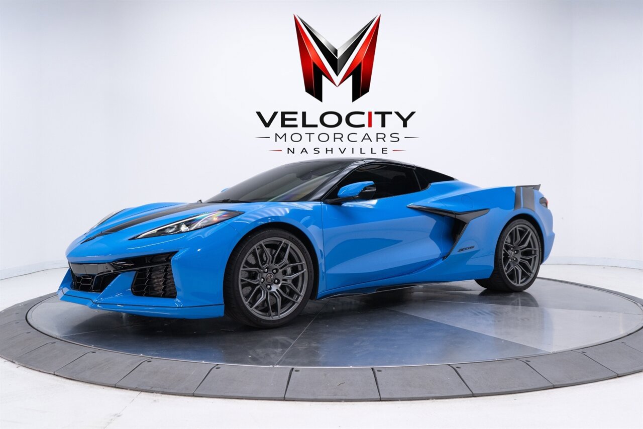 Used 2023 Chevrolet Corvette Z06 w/ Stealth Interior Trim Package RWD image 2