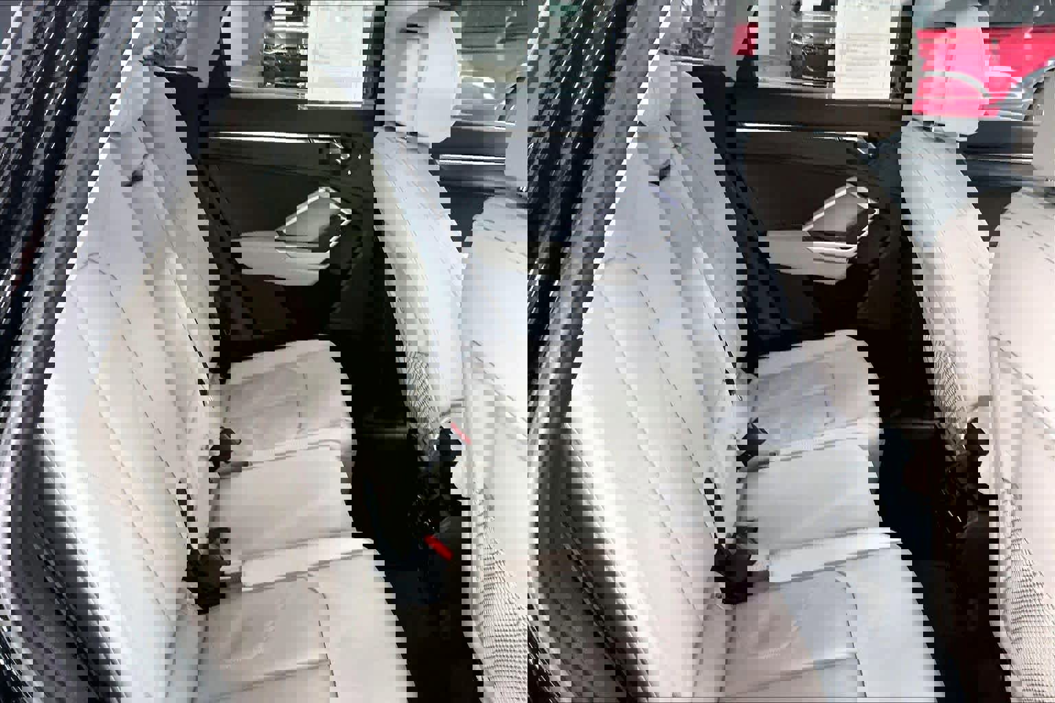 Certified 2025 Audi Q3 2.0T Premium w/ Convenience Package image 30