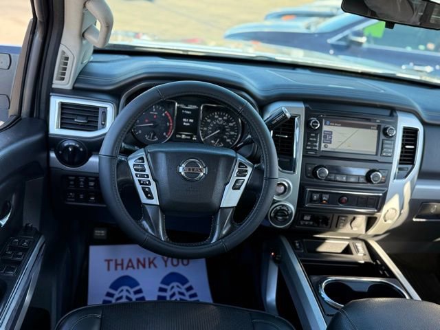 Used 2016 Nissan Titan PRO-4X image 3
