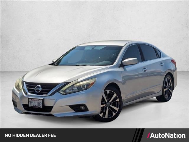 Used 2016 Nissan Altima 2.5 SR w/ LED Appearance Package