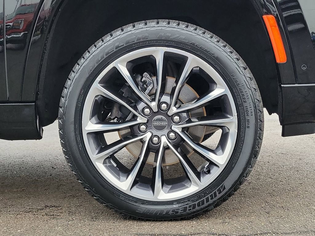 Used 2023 Jeep Wagoneer Series III w/ Premium Group I image 9