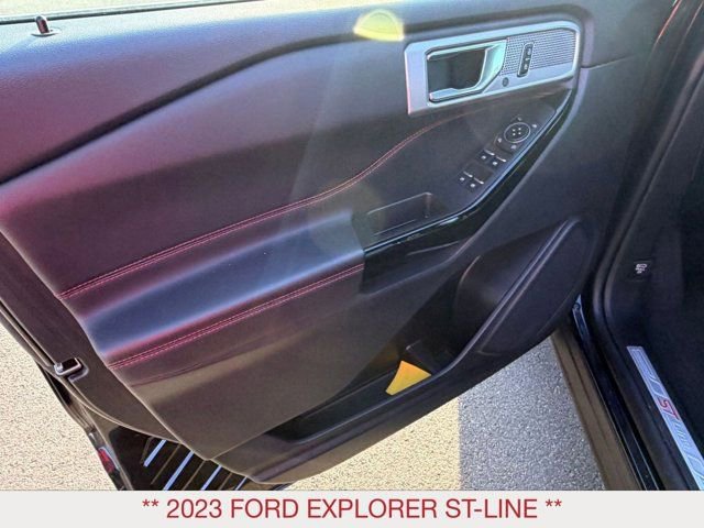 Used 2023 Ford Explorer ST-Line image 17