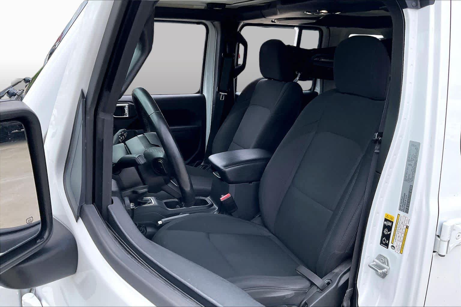 Used 2022 Jeep Wrangler Unlimited Sport AWD/4WD image 8