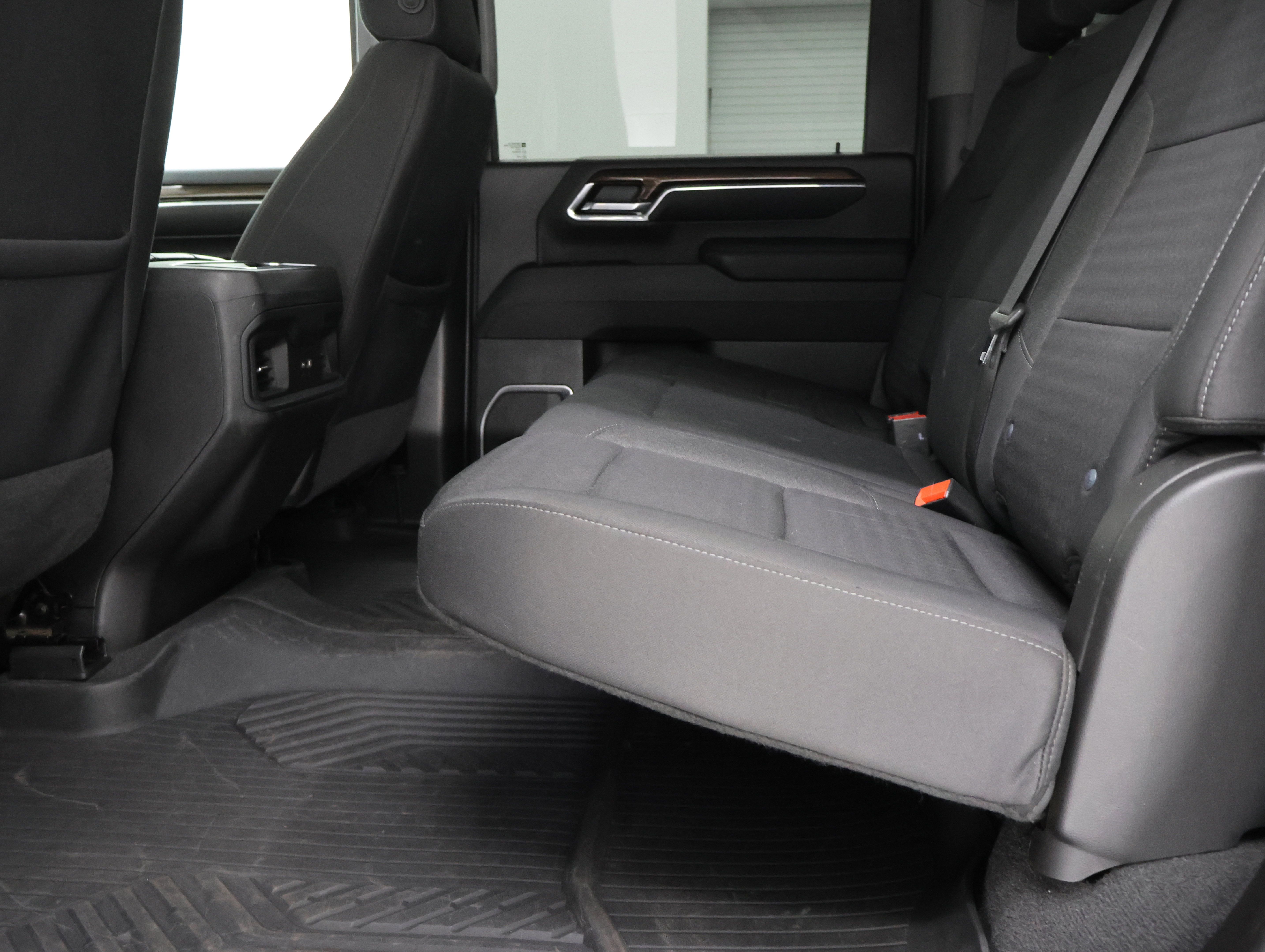 Used 2024 Chevrolet Silverado 2500 LT AWD/4WD image 9