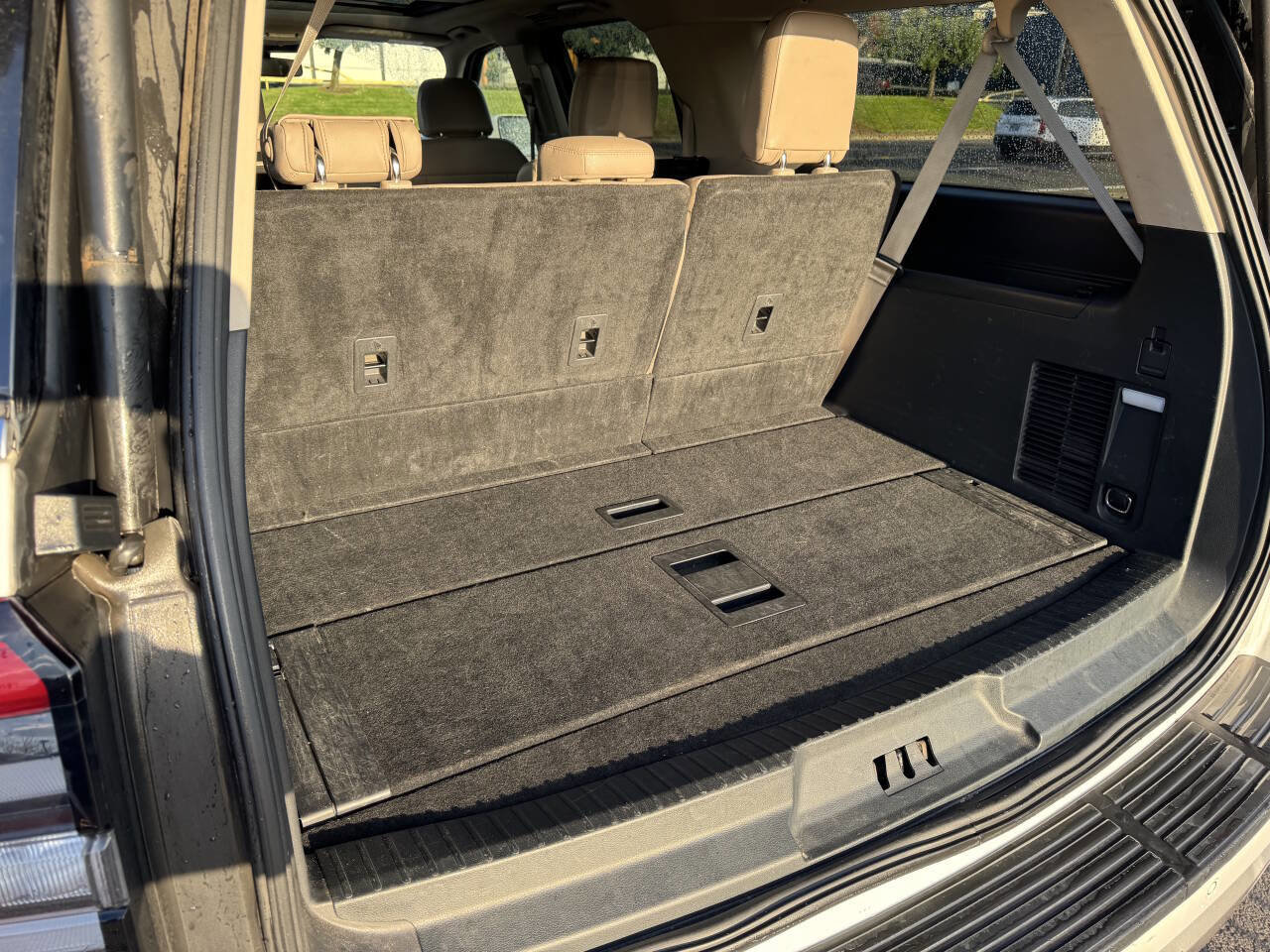 Used 2024 Ford Expedition Max Limited image 15