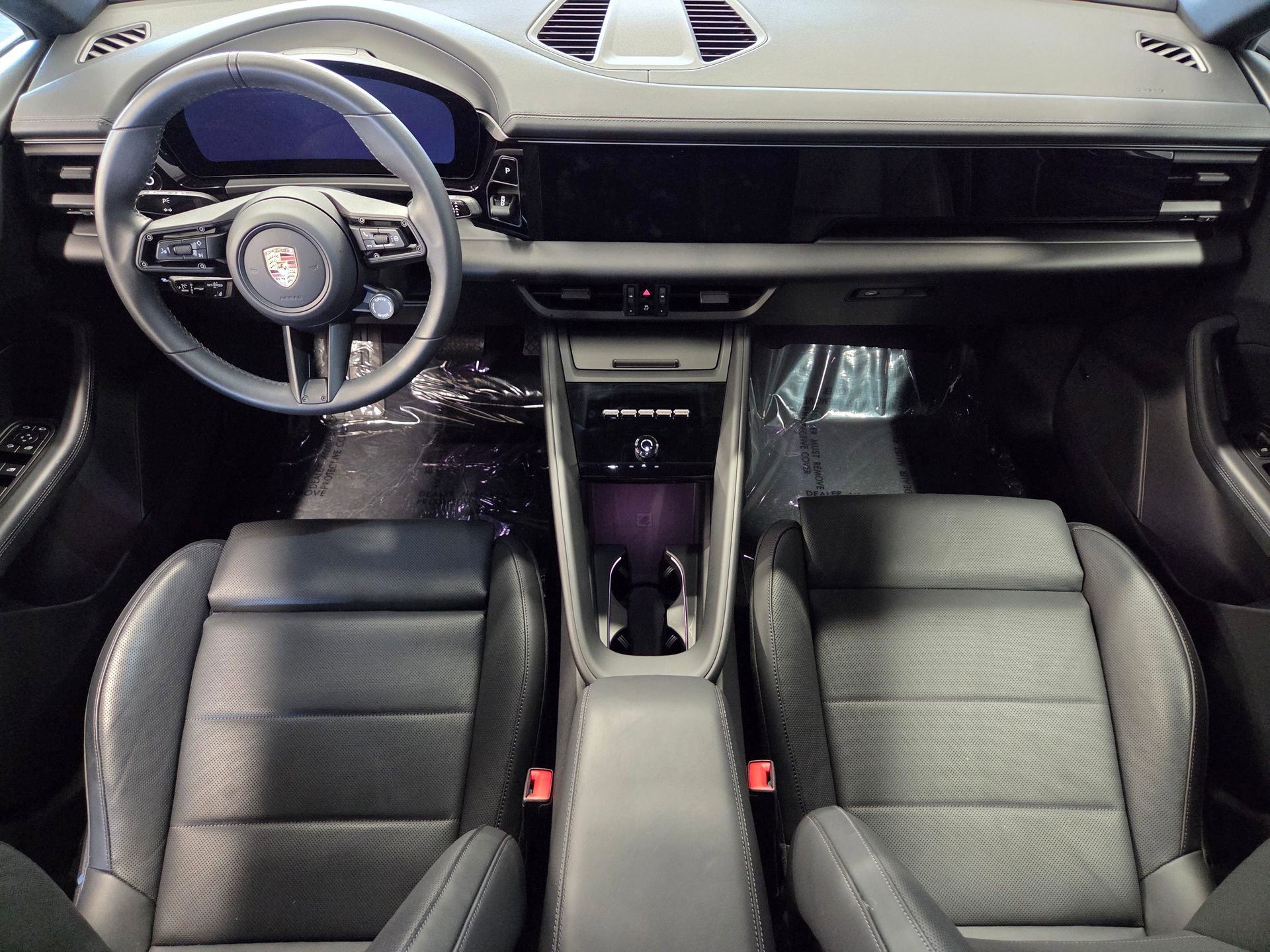 Certified 2025 Porsche Macan 4 Electric image 13