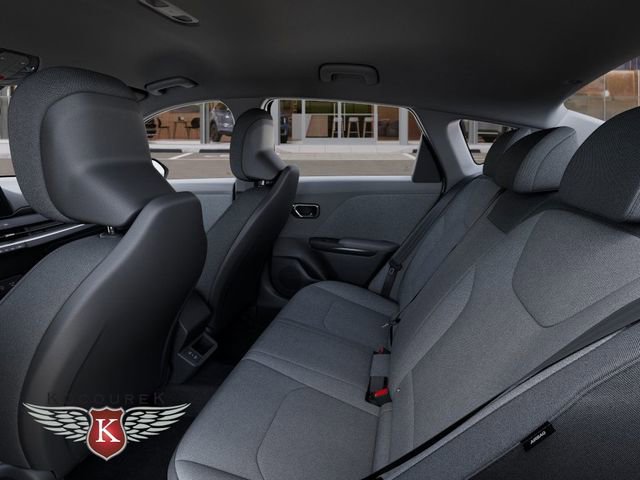 New 2025 Kia K4 LXS image 18