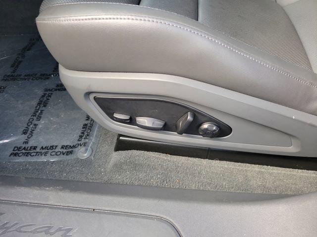 Used 2023 Porsche Taycan w/ Premium Package image 20