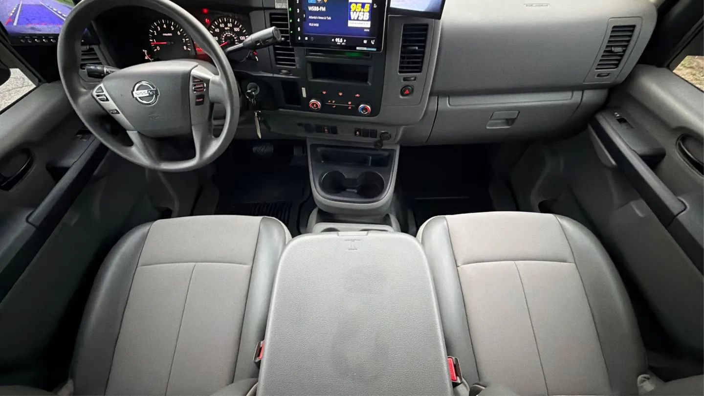 Used 2017 Nissan NV 2500 SV w/ Back Door Glass Package RWD image 31