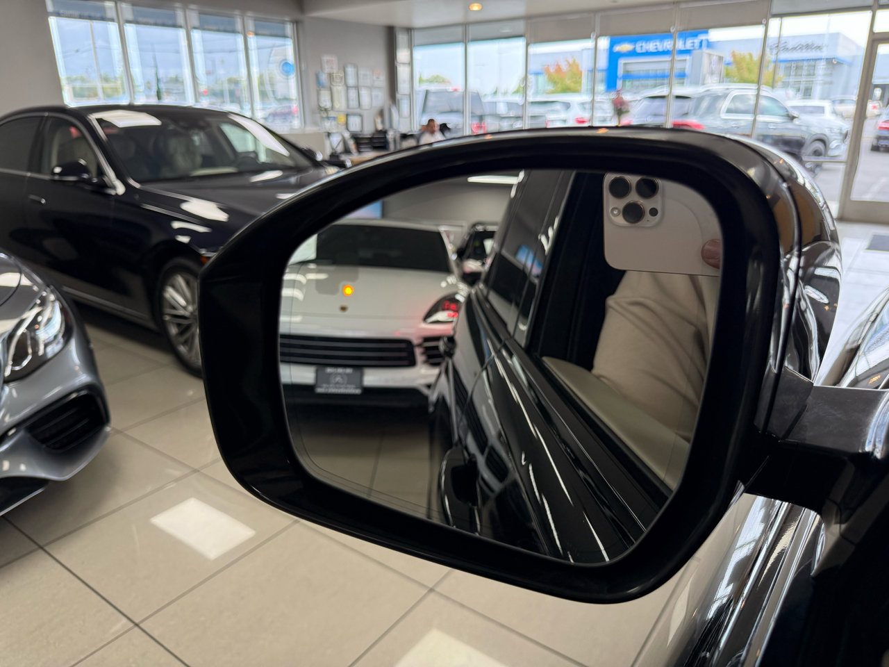 Used 2019 Land Rover Range Rover HSE image 33
