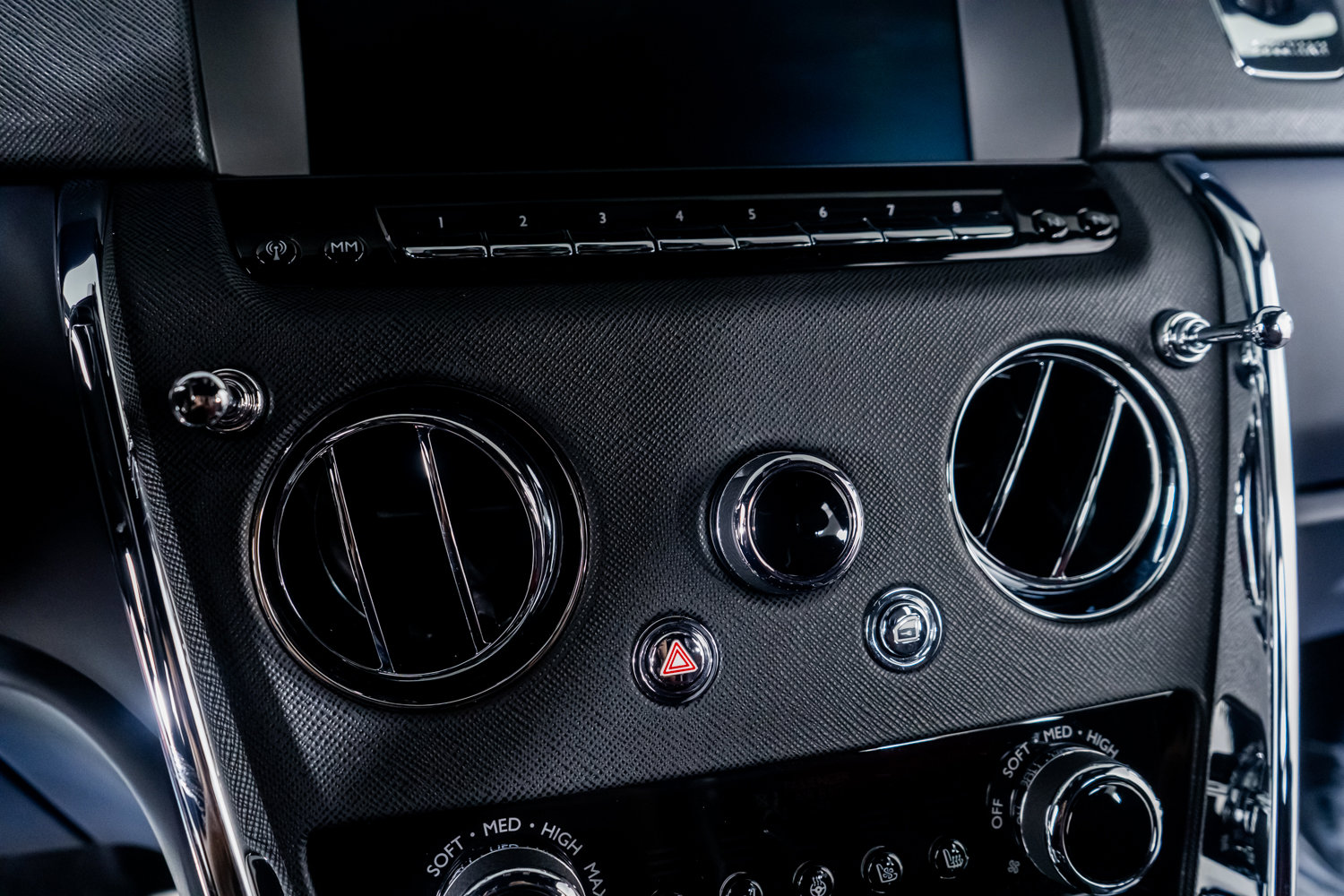 Used 2023 Rolls-Royce Cullinan image 48