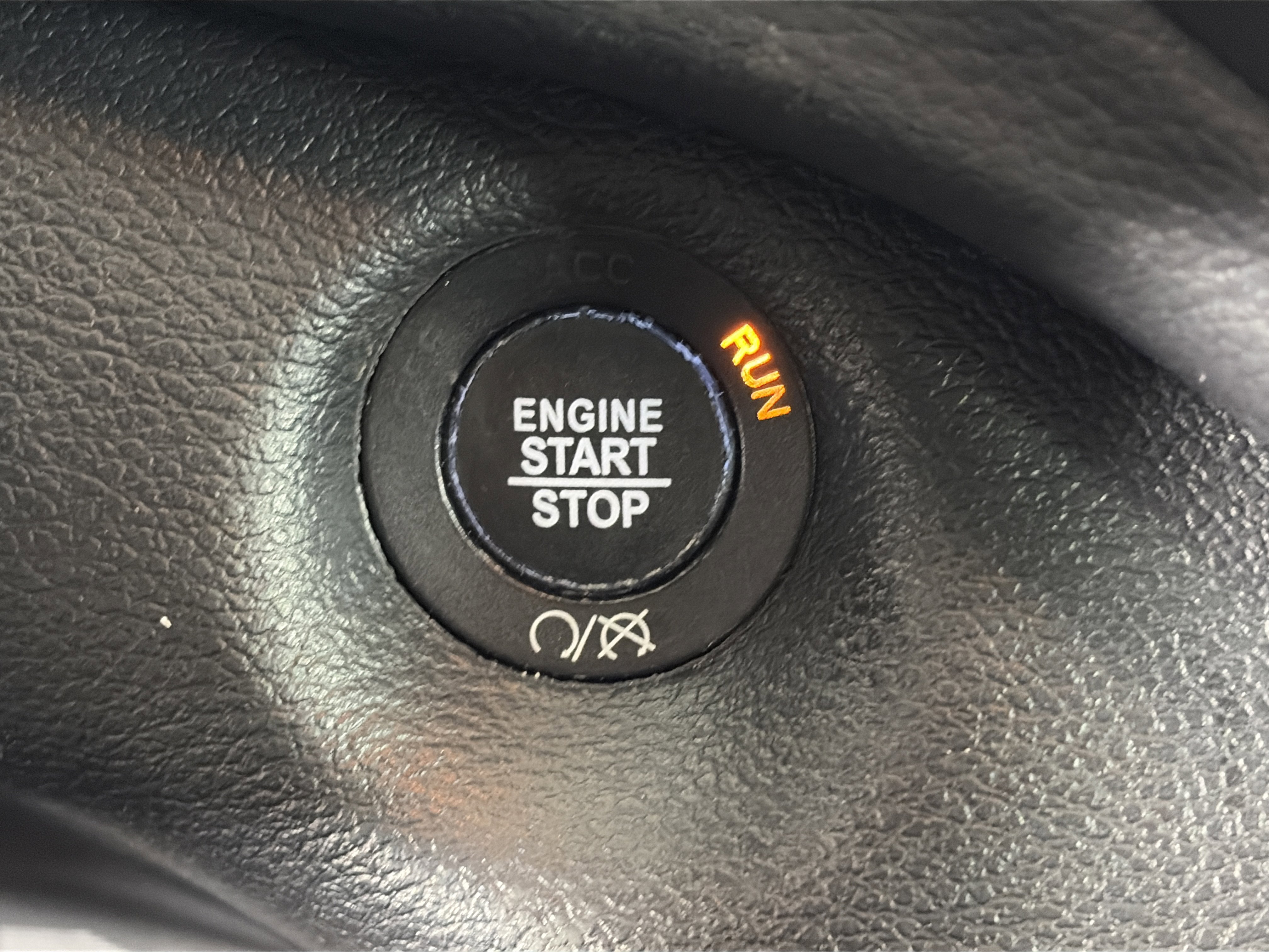 Used 2022 Jeep Cherokee Limited image 28