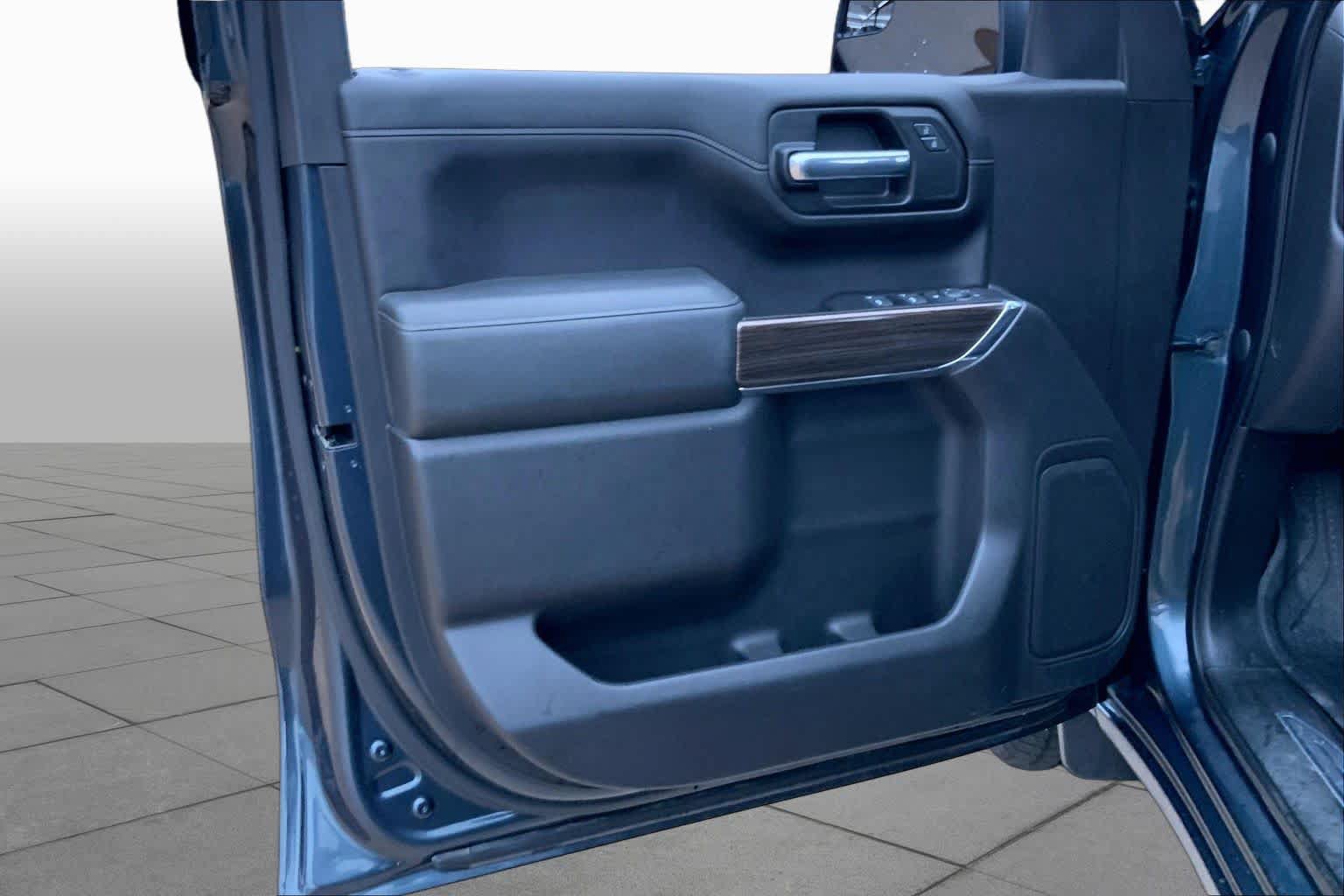Used 2019 Chevrolet Silverado 1500 LT w/ Texas Edition AWD/4WD image 20