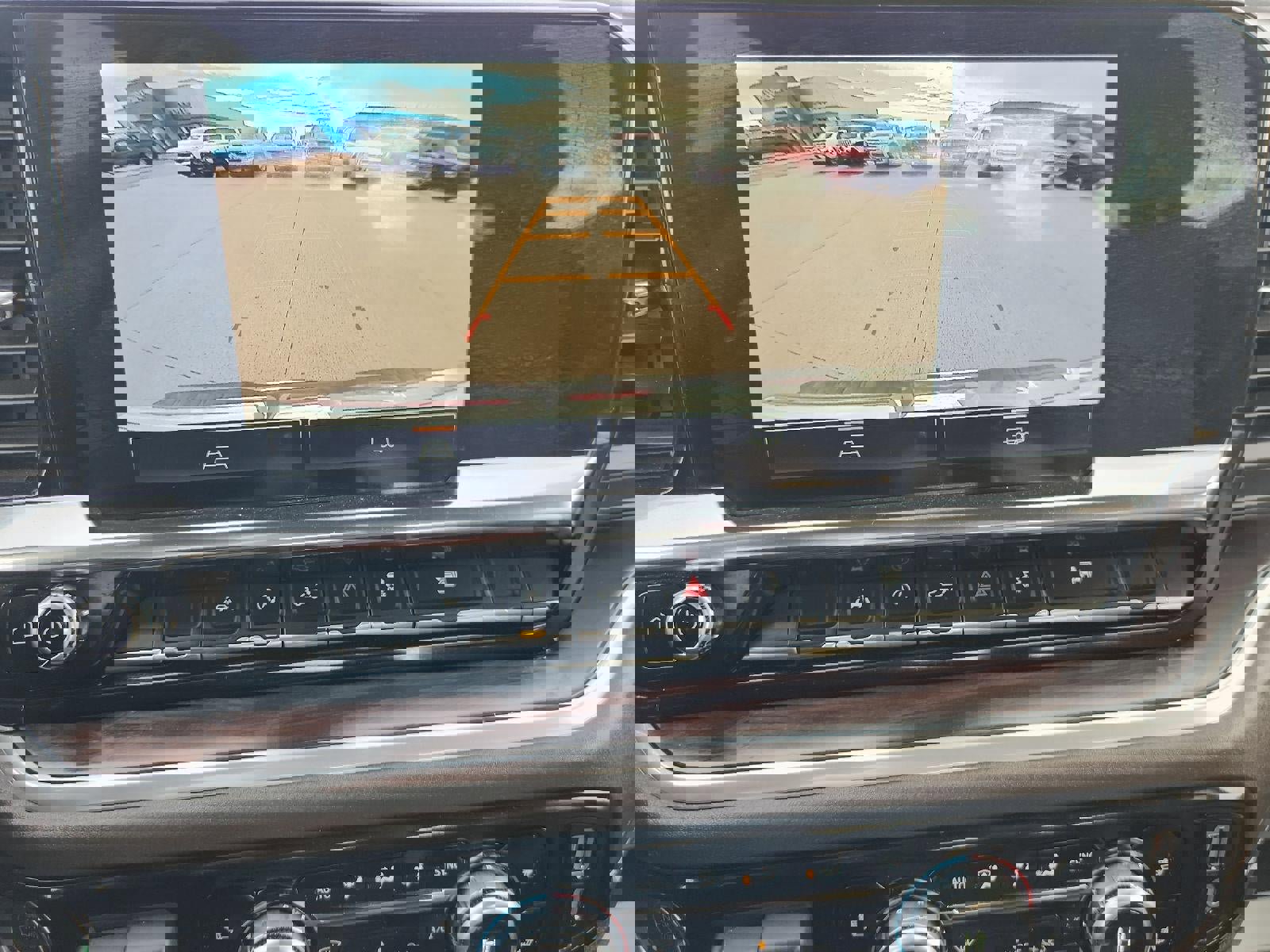 Used 2025 GMC Sierra 1500 SLT image 13