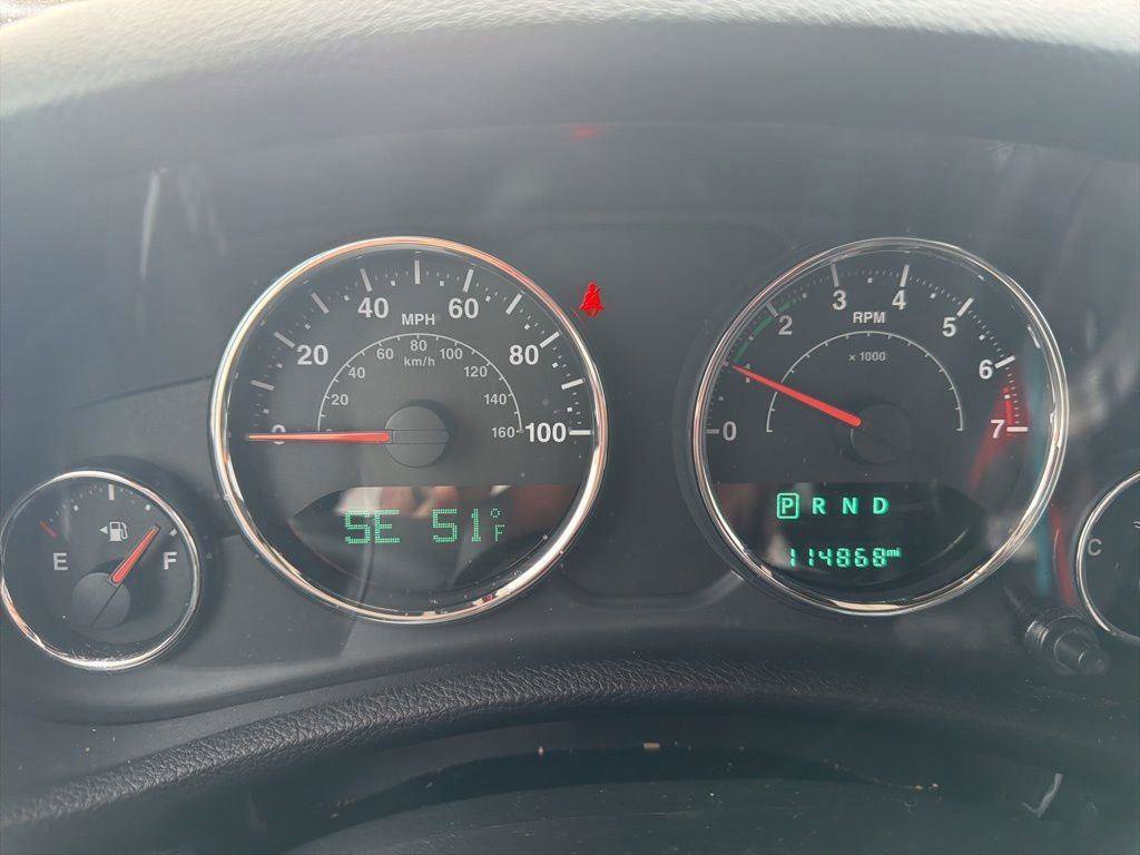 Used 2017 Jeep Wrangler Unlimited Sahara w/ Dual Top Group AWD/4WD image 10