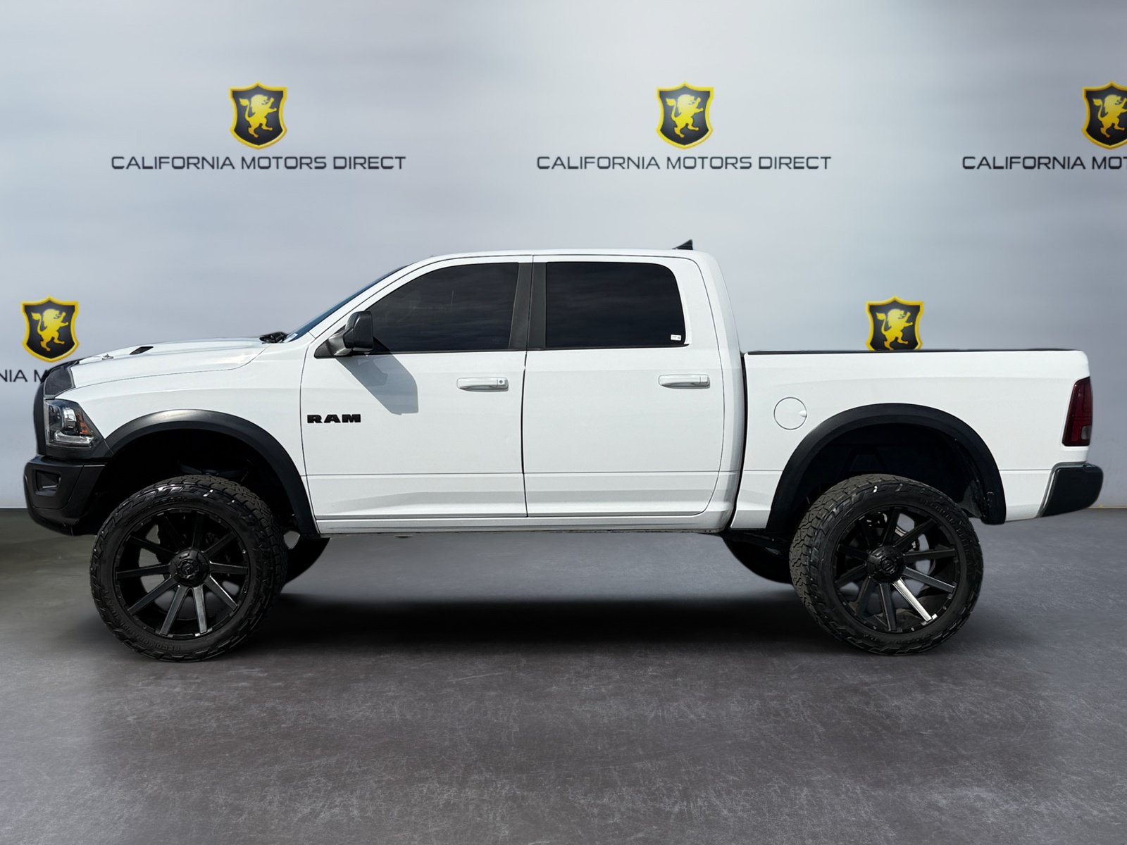 Used 2019 RAM 1500 Warlock AWD/4WD image 2