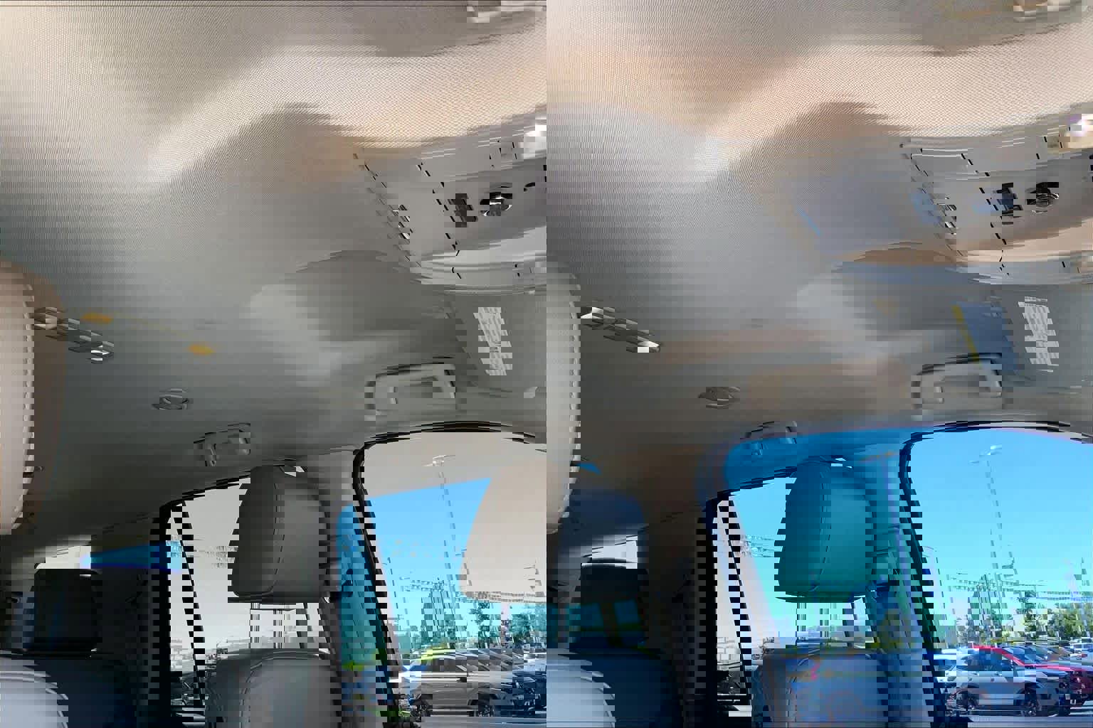 Used 2015 Chevrolet Tahoe LT RWD image 13