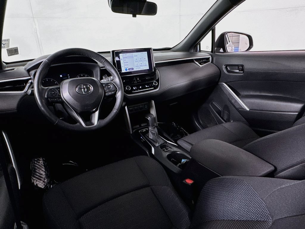 Used 2024 Toyota Corolla Cross AWD Hybrid image 27