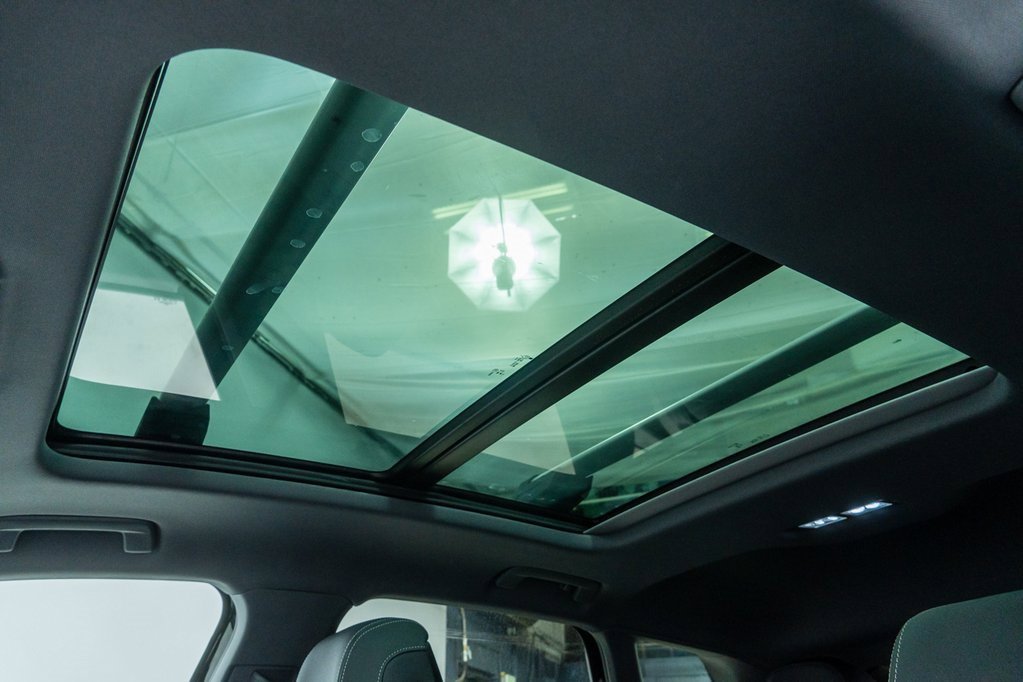 Used 2025 Audi Q4 e-tron Premium Plus w/ Premium Plus image 26