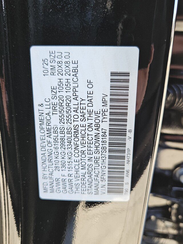 New 2025 Honda Pilot Sport image 30