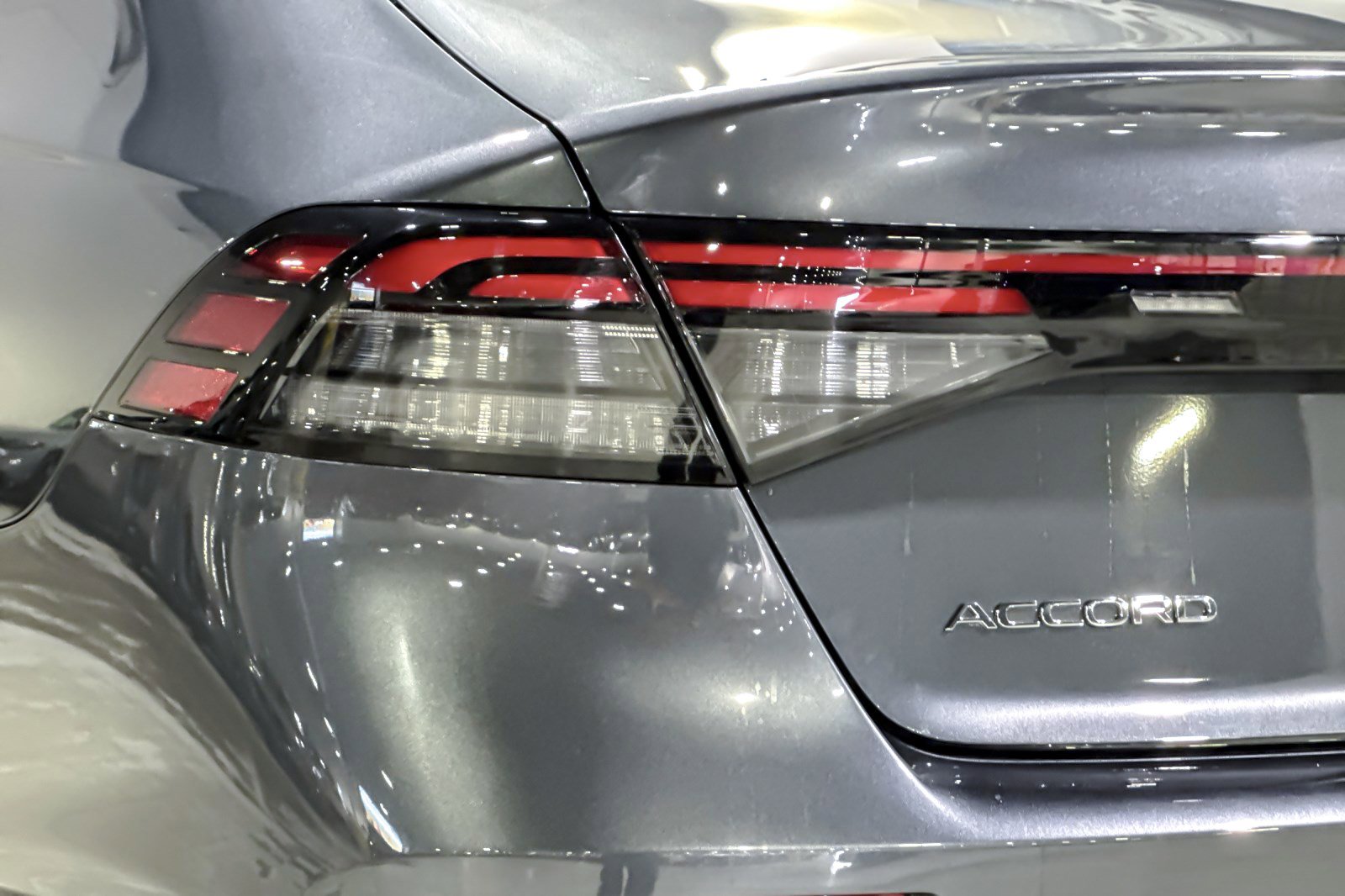 Used 2025 Honda Accord SE image 12